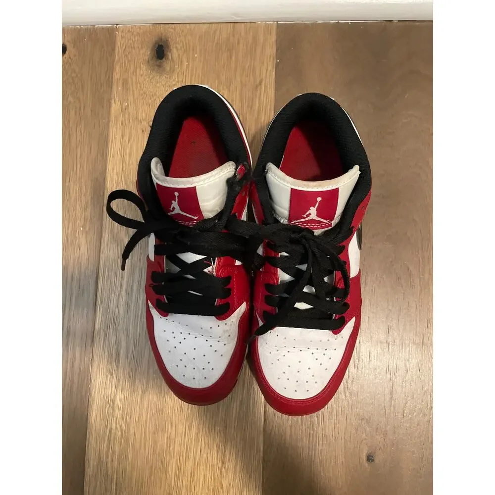 Nike Jordan 1 Low Chicago Football Cleats Youth 5.5 White Red Black